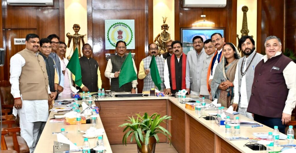 गांवों तक पहुँचेगी शिक्षा–रोजगार की नई कड़ी: ग्रामीण बस सेवा फेस 2 लॉन्च