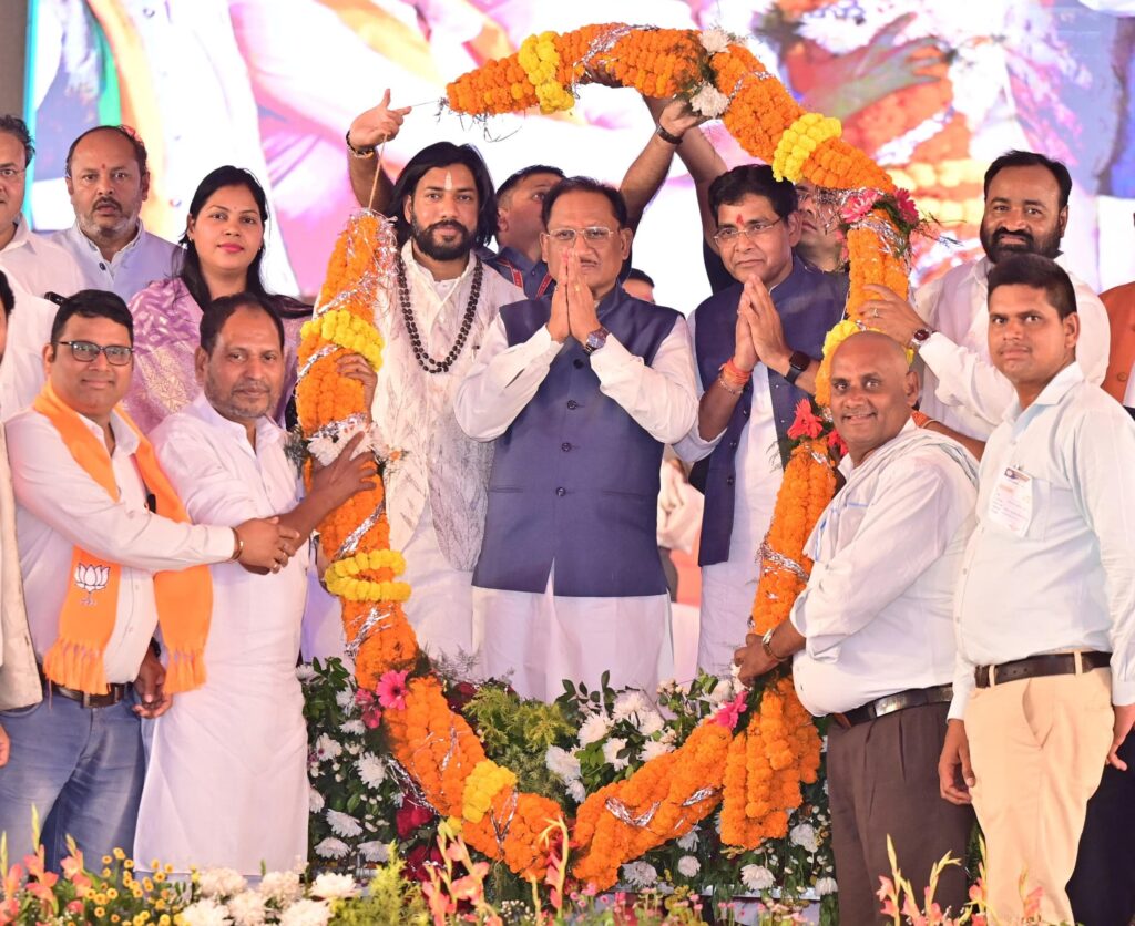 CM साय ने 4.95 लाख भूमिहीन मजदूरों को दी बड़ी सौगात, 495 करोड़ खाते में ट्रांसफर